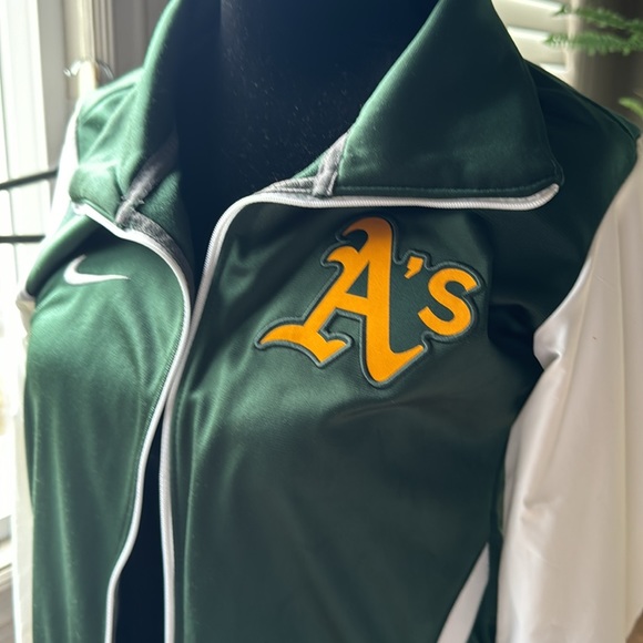 Nike Oakland Athletics Zip Up Jacket - Picture 2 of 10